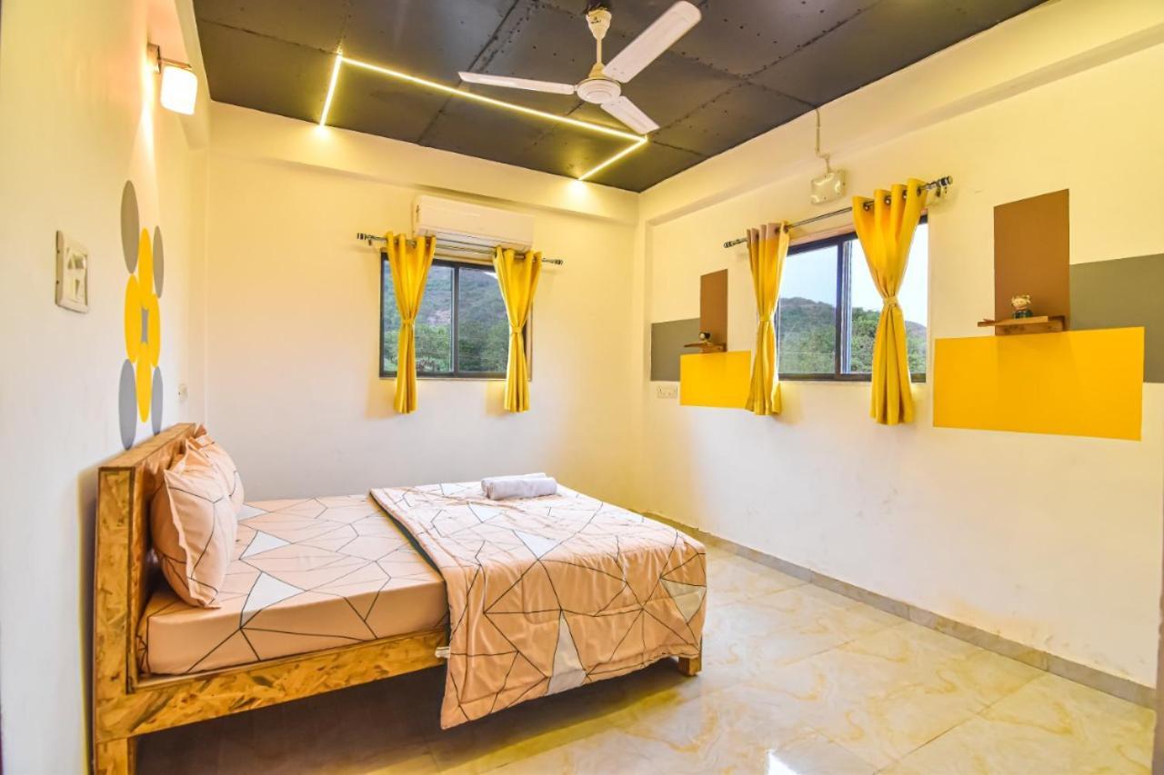 Empyrean Stay Ll 3Bhk Ll Jaguar Villa Ll Ac Ll Pvt Pool Ll Luxury Lonavala Eksteriør bilde