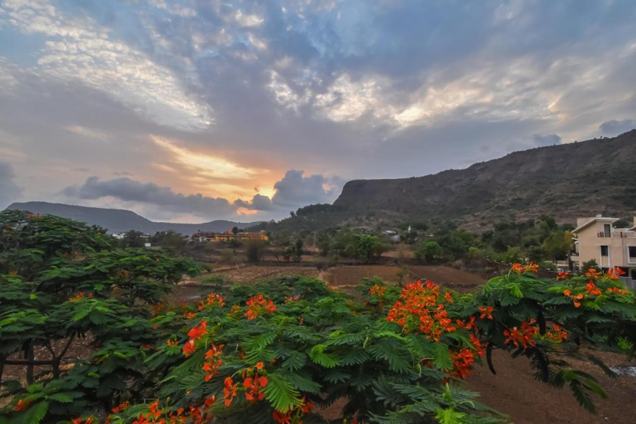 Empyrean Stay Ll 3Bhk Ll Jaguar Villa Ll Ac Ll Pvt Pool Ll Luxury Lonavala Eksteriør bilde